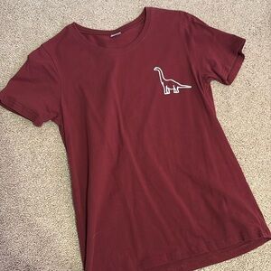 Maroon tee, size s